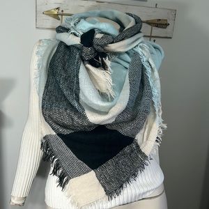 3/$12 Like new plaid light colored acrylic square blanket warm winter/fall scarf